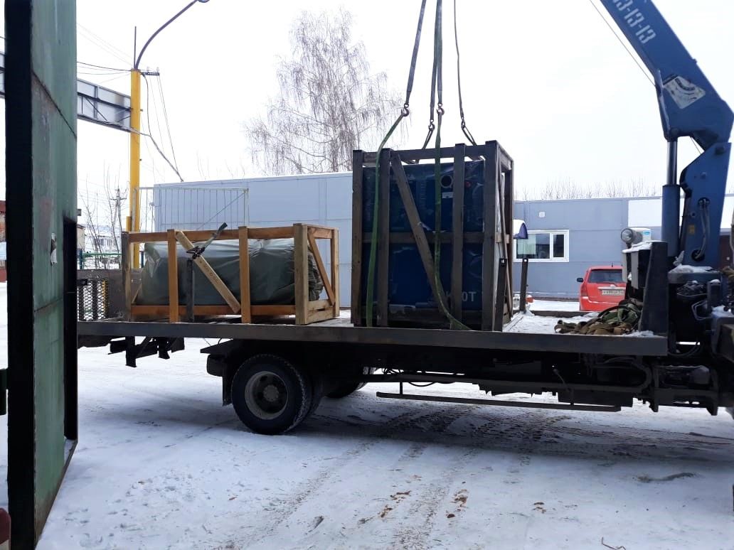 Отгрузка компрессора Remeza ВК40Т-10 и ресивера Remeza РВ 900.10.00 для компании ООО «Новоторг»