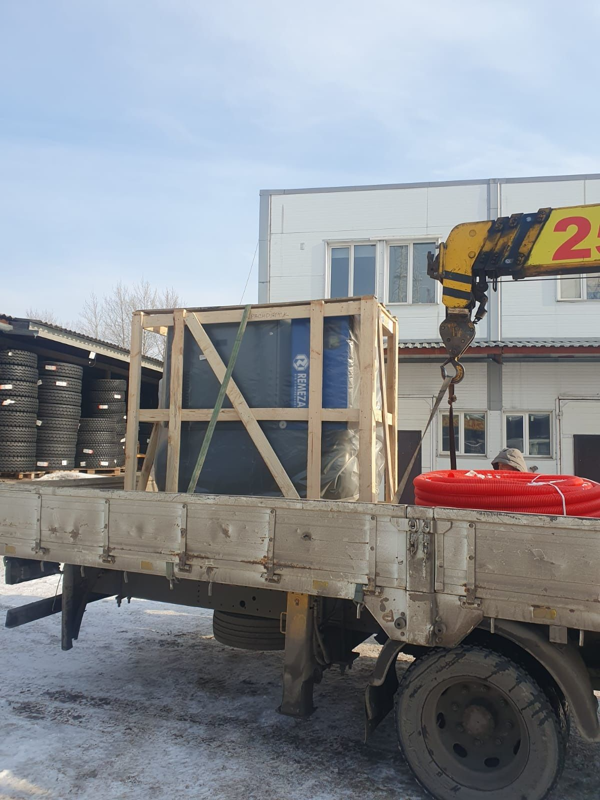 Отгрузка винтового компрессора Zammer SKTG11-10-500/O в г. Красноярск